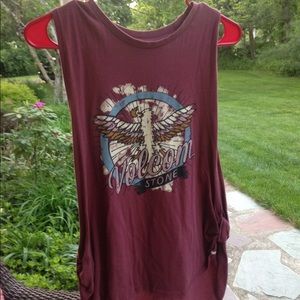Volcom tank